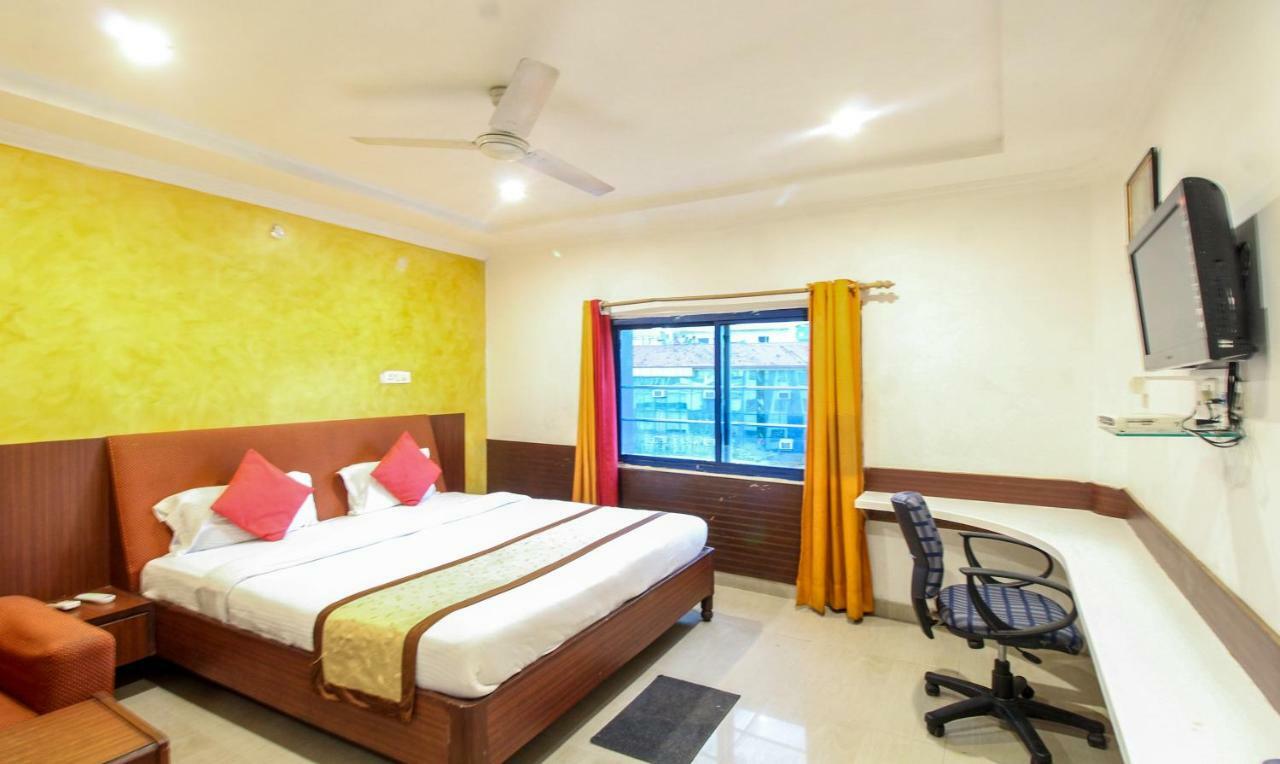 Hotel Monarch Inn 勒克瑙 外观 照片